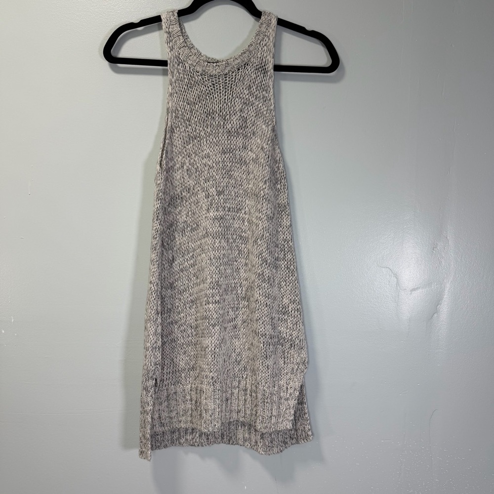 American Eagle Cream and Gray Knit‎ Sleeveless Top Size Medium